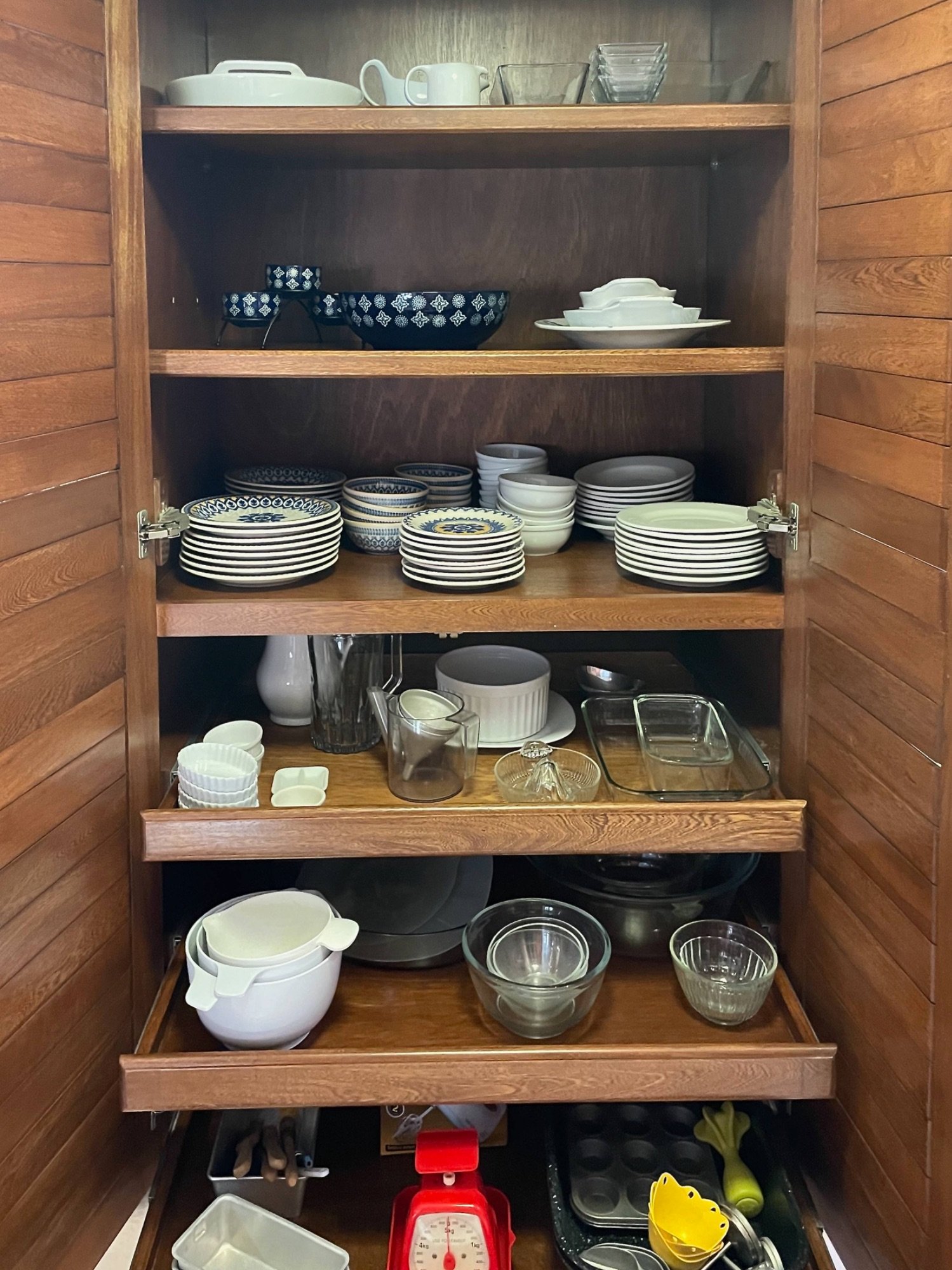 Fully Stocked Kitchen